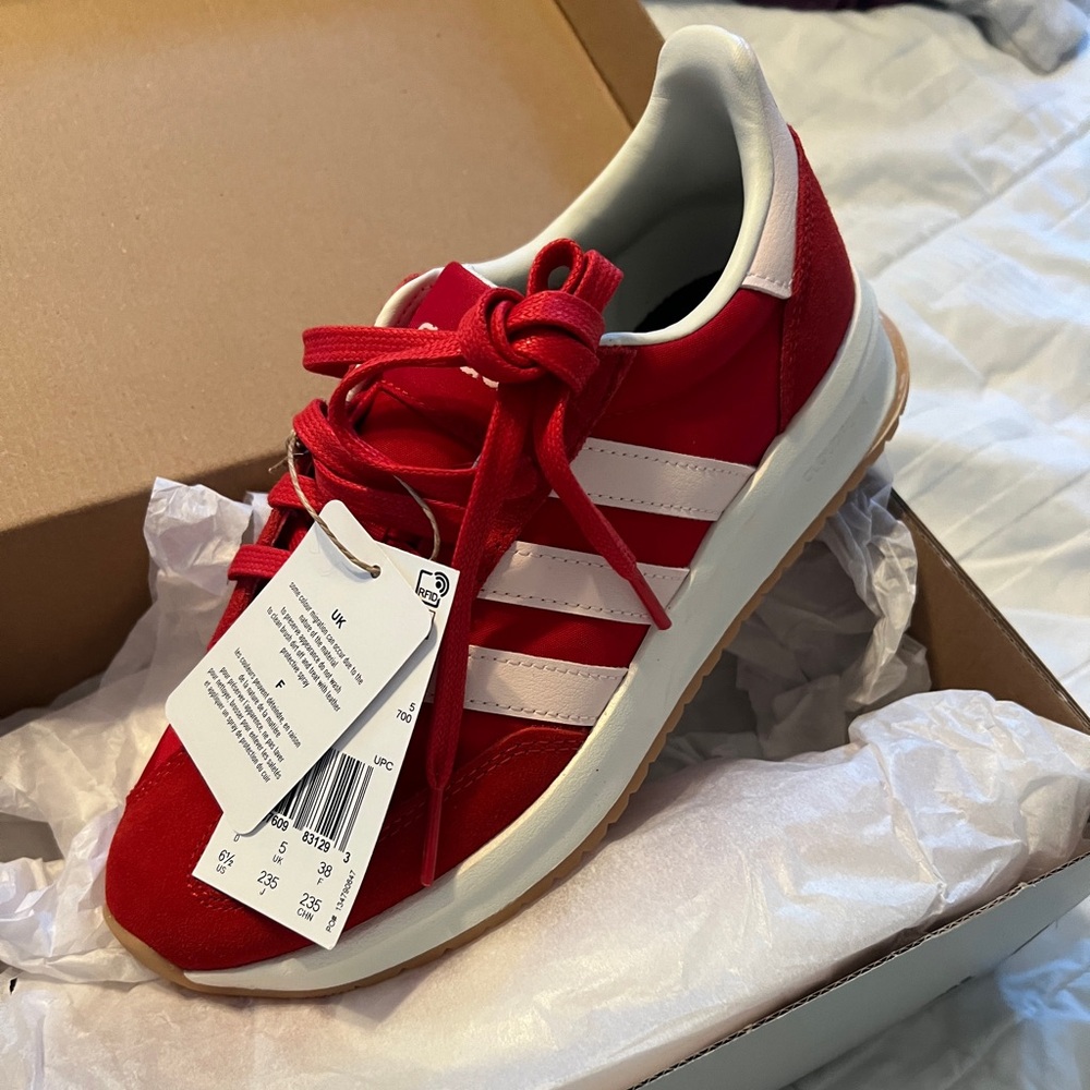 NIB Adidas